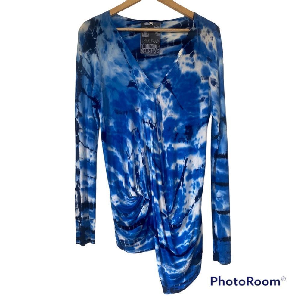 Young Fabulous & Broke Womens Medium Blue and White Tie-dye Top V Neck Splendor